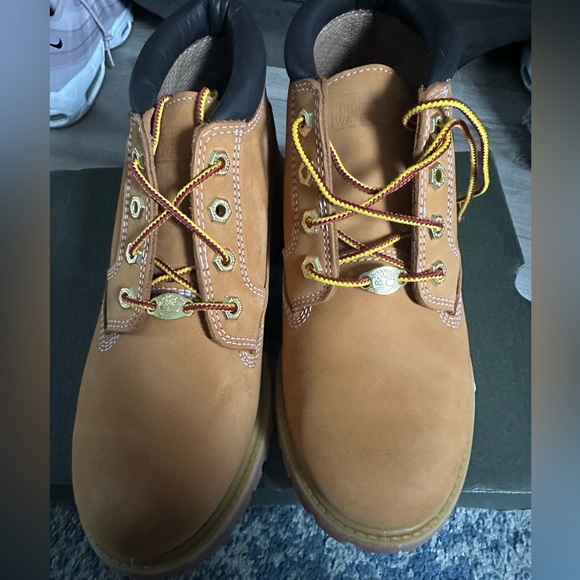 Women’s Timberlands - Picture 1 of 6
